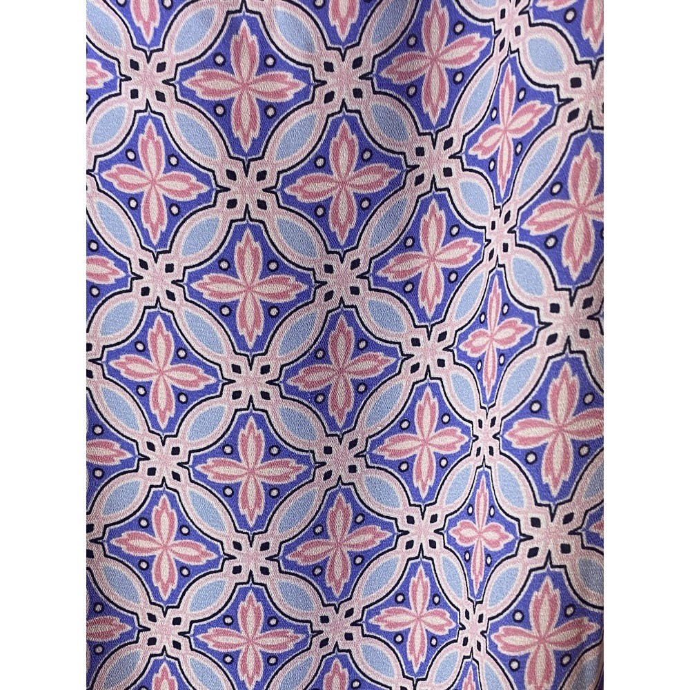Talbots Medium Petite Medallion Tile Print Sleeveless Blouse Pink Blue‎ Preppy - Picture 3 of 7